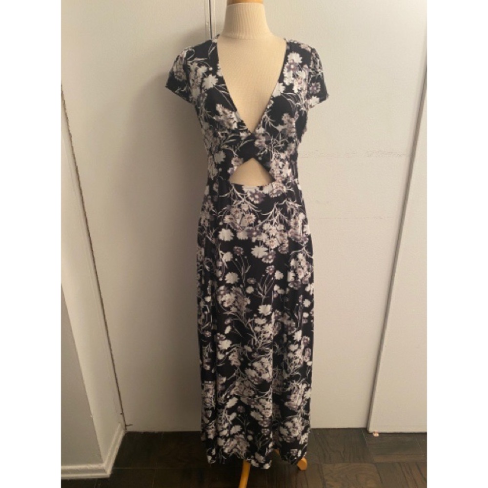 Love + Harmony Cut-Out Dress